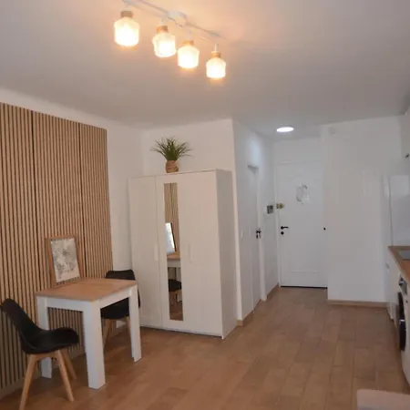 Superbe Climatisé Entièrement Rénové Au 5ème Et Dernier étage Sur Le Bord De De Apartamento *